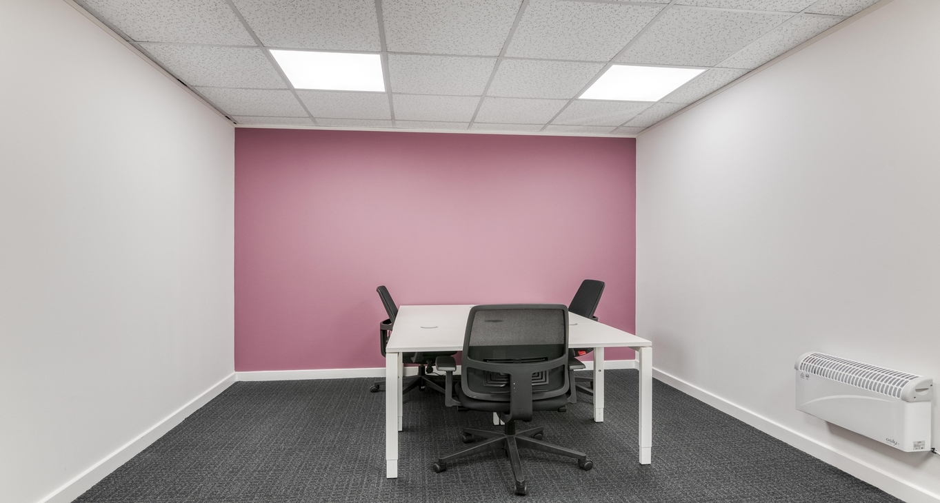 Rent office Tower Court — photo 5