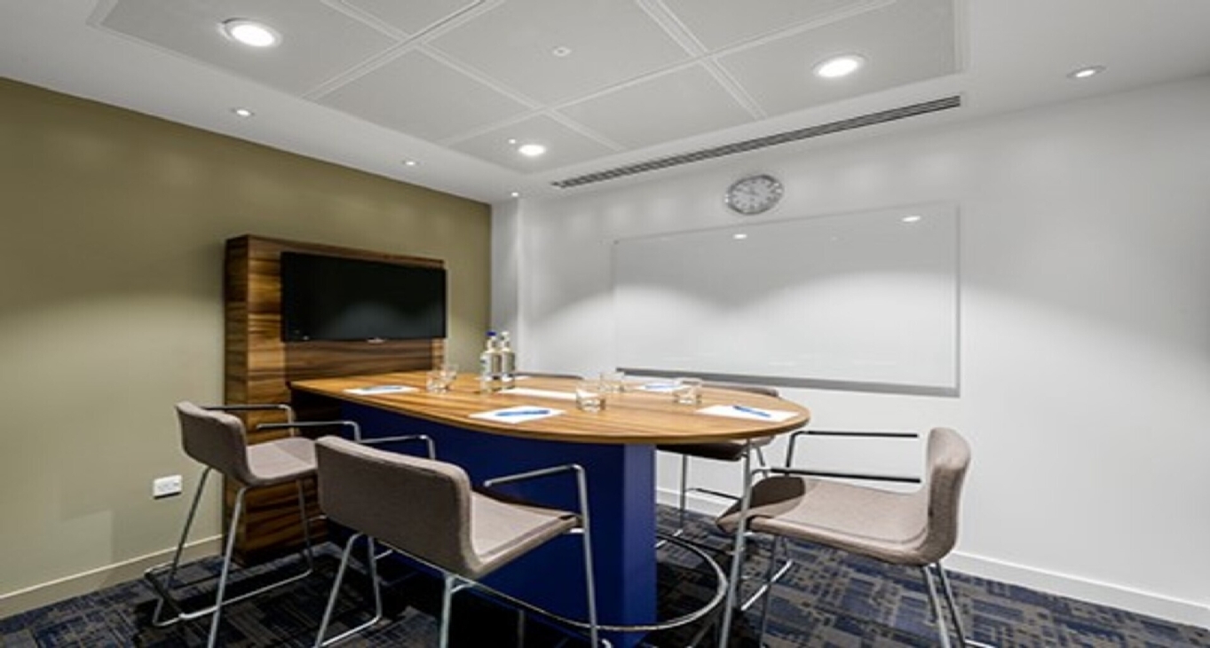 Rent office Trafalgar Terrace, Trafalgar Arches — photo 11