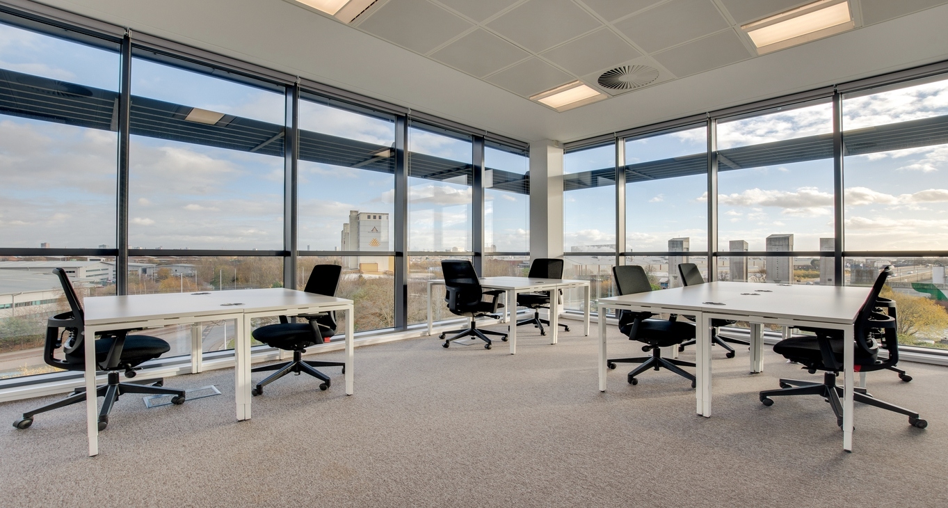 Trafford Park — serviced offices & coworking in Salford Rent office Trafford Park — photo 8
