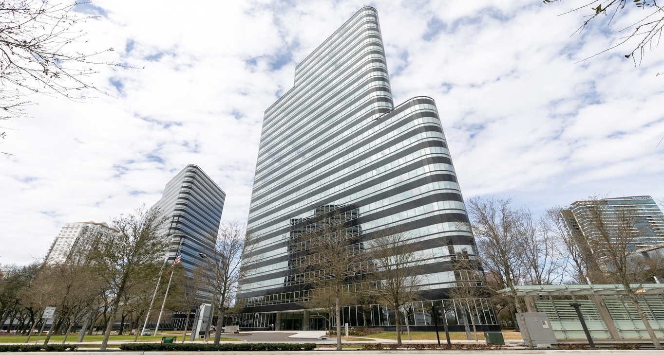 Pusat bisnis Two Post Oak Central Rent office Two Post Oak Central — photo 11