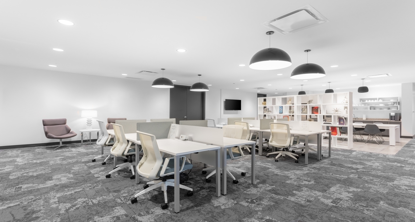 Rent office Two Prudential Plaza — photo 1