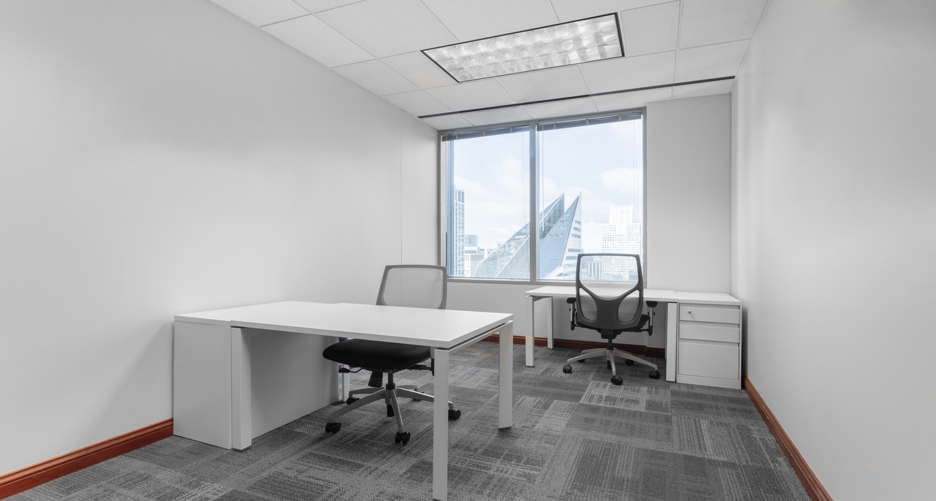 Rent office Two Prudential Plaza — photo 3