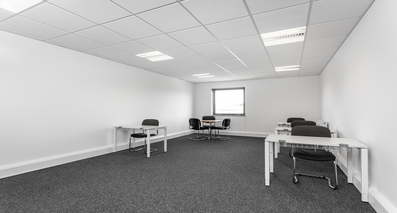 Rent office Vale Park — photo 2