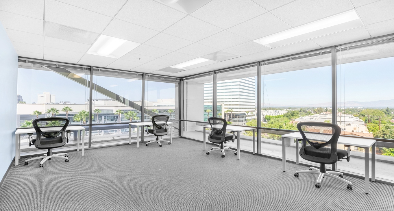 Valley Office Plaza, 15233 Ventura Boulevard, Sherman Oaks, CA 91403 — office space for rent, photo 3