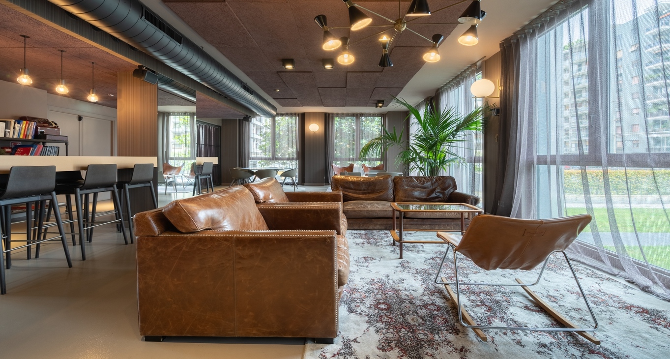 Rent office Via Copernico_1-1