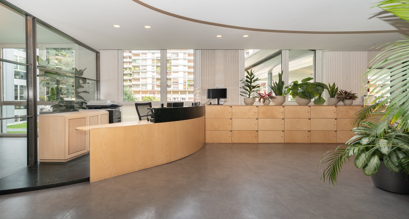 Rent office Via Copernico_4-4