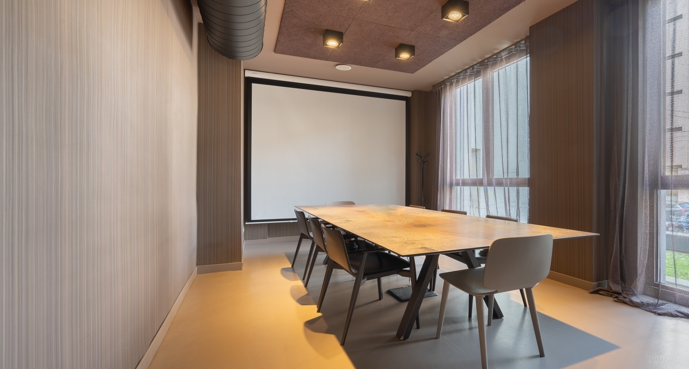 Rent office Via Copernico_8-8