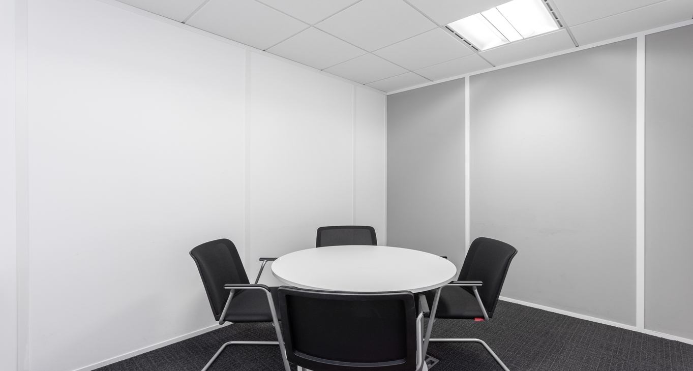 Rent office Victoria House — photo 4