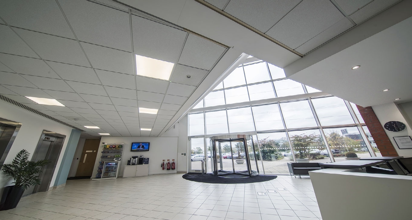 Rent office Victory Way, Admirals Park, Crossways — photo 1
