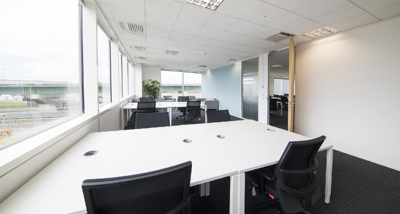 Rent office Victory Way, Admirals Park, Crossways — photo 5