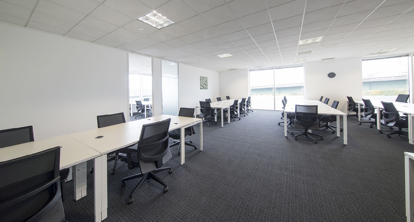 Rent office Victory Way, Admirals Park, Crossways — photo 8