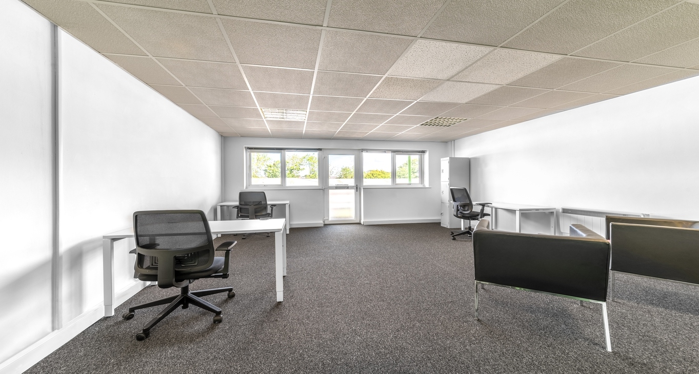 Rent office Waterbury Drive — photo 6