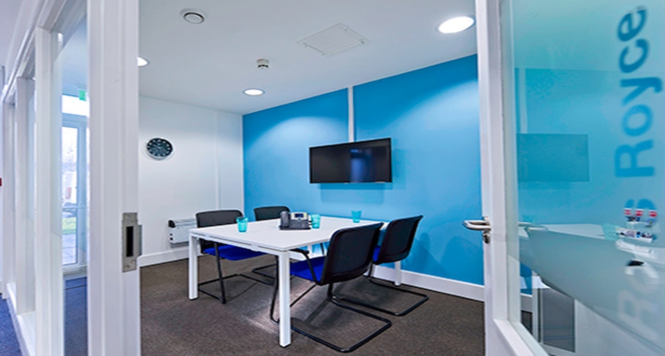 Watford Gap Services — serviced offices & coworking in Watford Rent office Watford Gap Services — photo 2