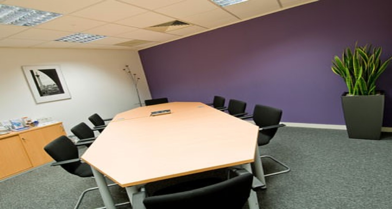 Rent office Watling Court, Orbital Plaza, Watling Street — photo 10