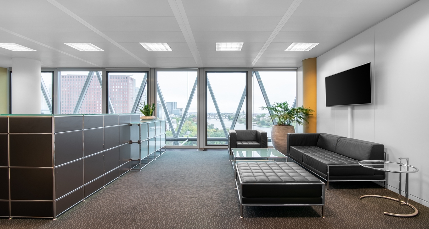 Rent office Westhafen Tower — photo 1