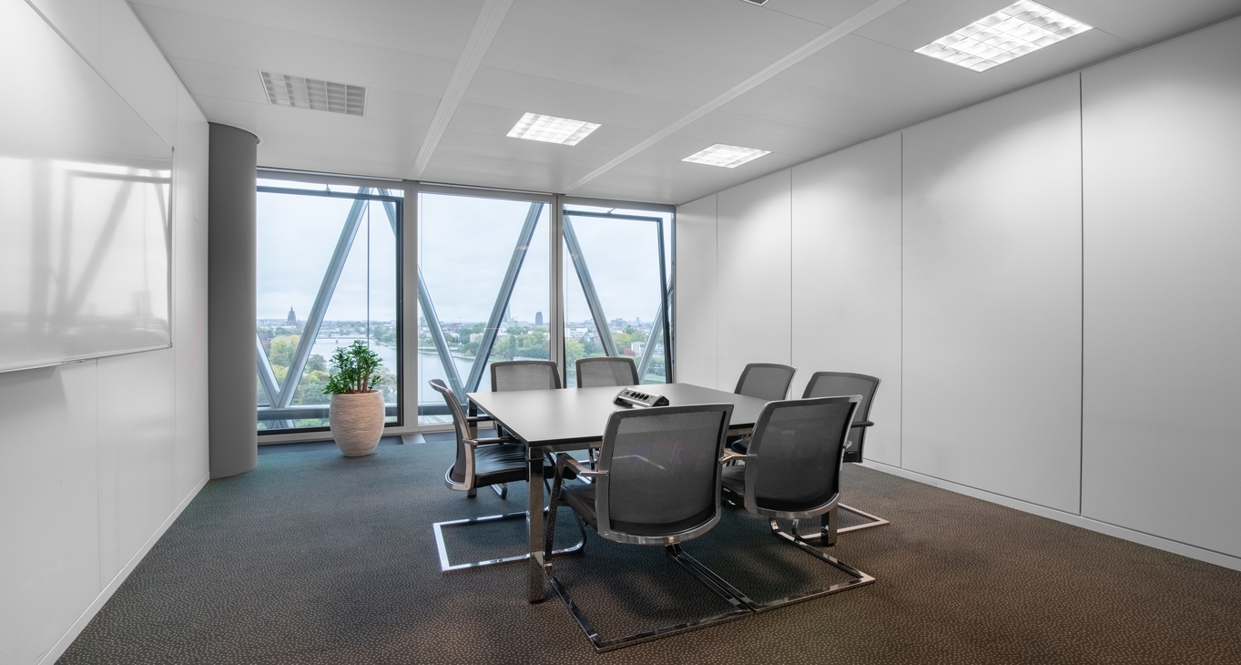 Rent office Westhafen Tower — photo 6