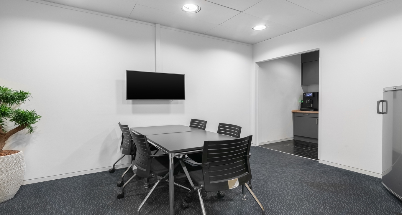 Rent office Westhafen Tower — photo 7
