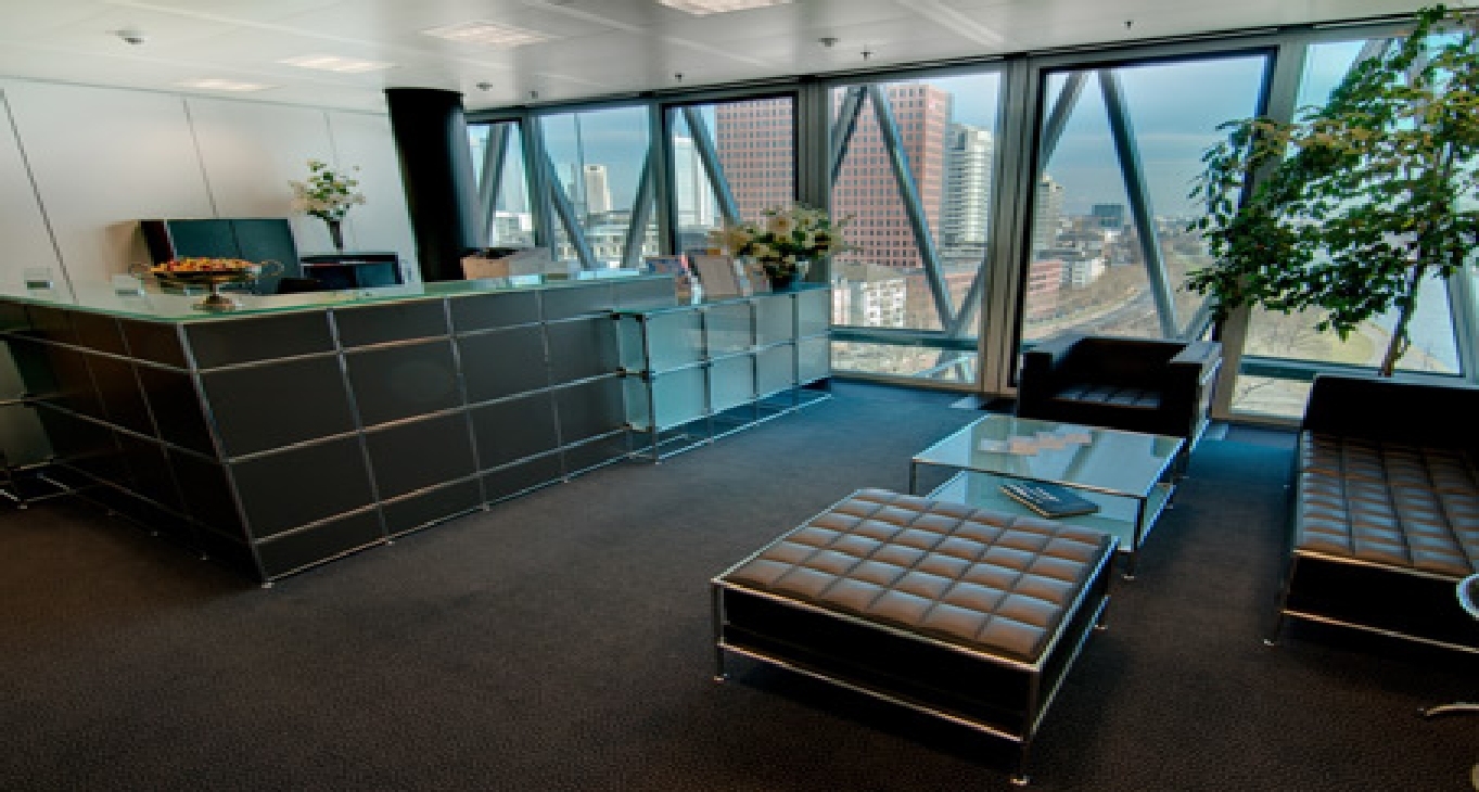 Business center Westhafenplatz 1 Rent office Westhafenplatz 1 — photo 1