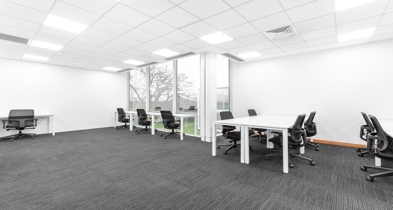 Rent office Windmill Hill Business Park — photo 9