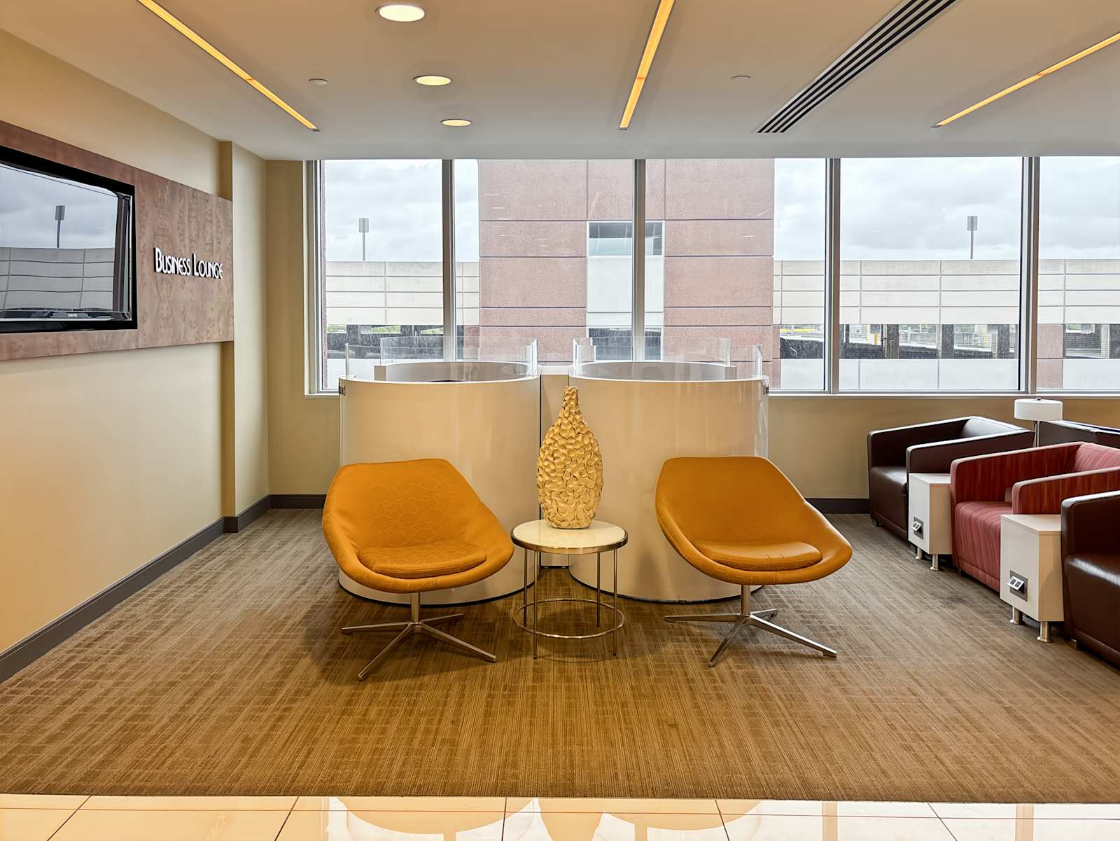 Rent office Regus Downtown Doral — photo 4