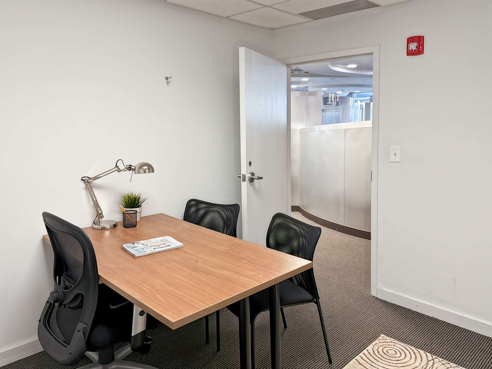 Rent office Regus Meridian Center — photo 4