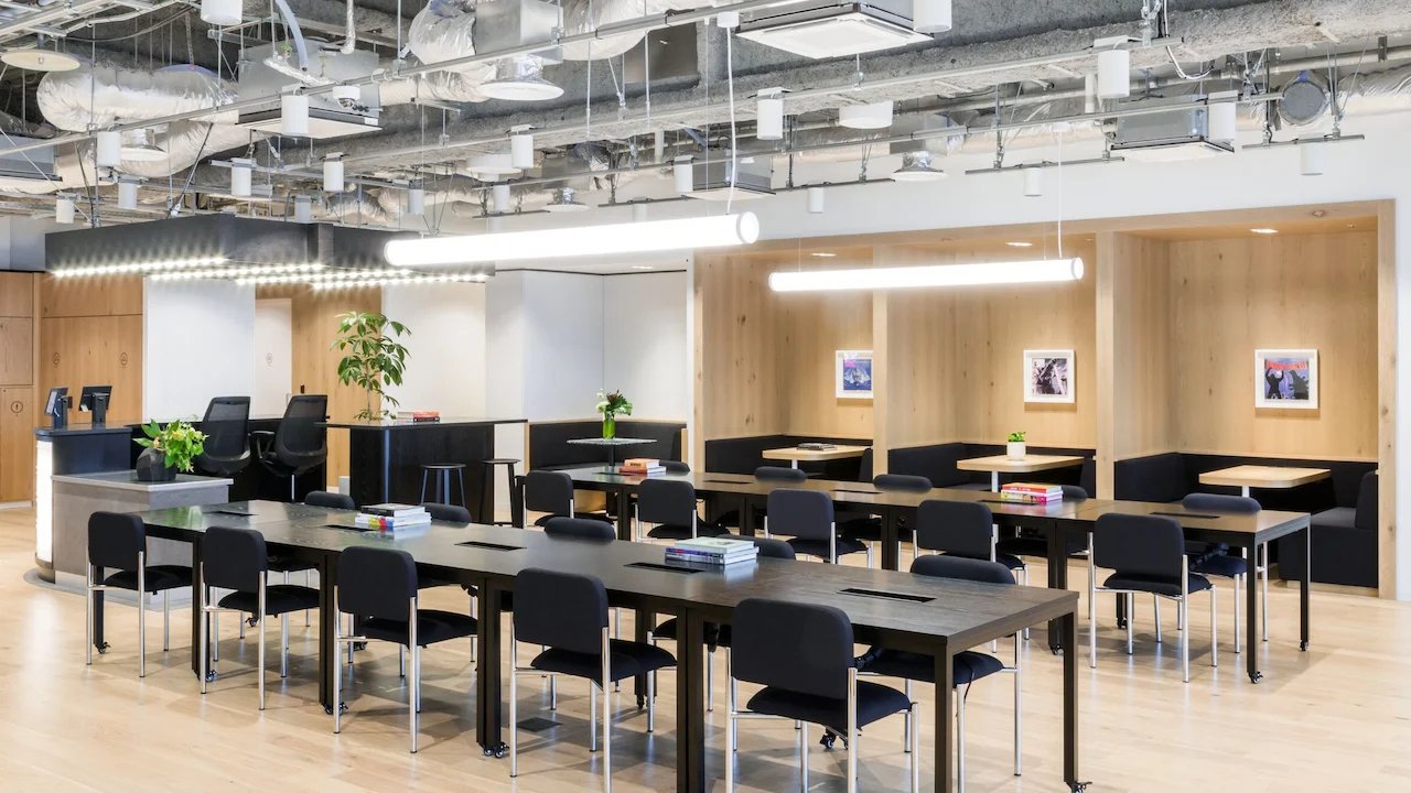 Rent office WeWork Hareza Ikebukuro — photo 5