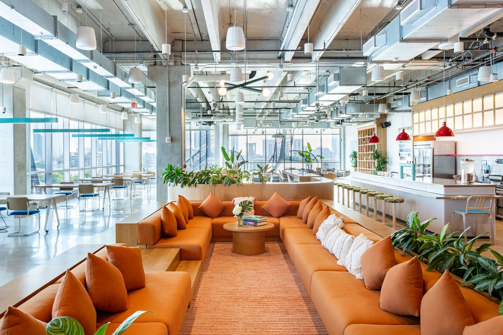 Business center WeWork Wynwood Garage Rent office WeWork Wynwood Garage — photo 1