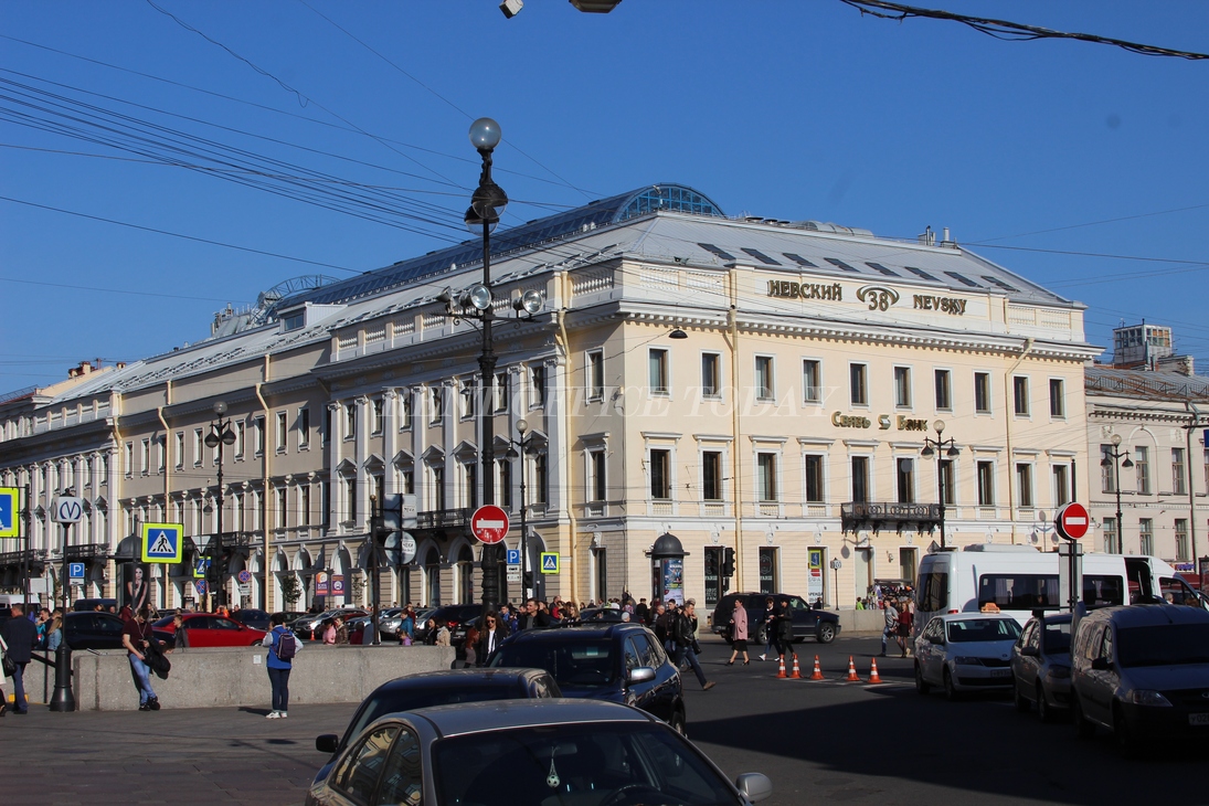 Офисный переезд в Санкт-Петербурге