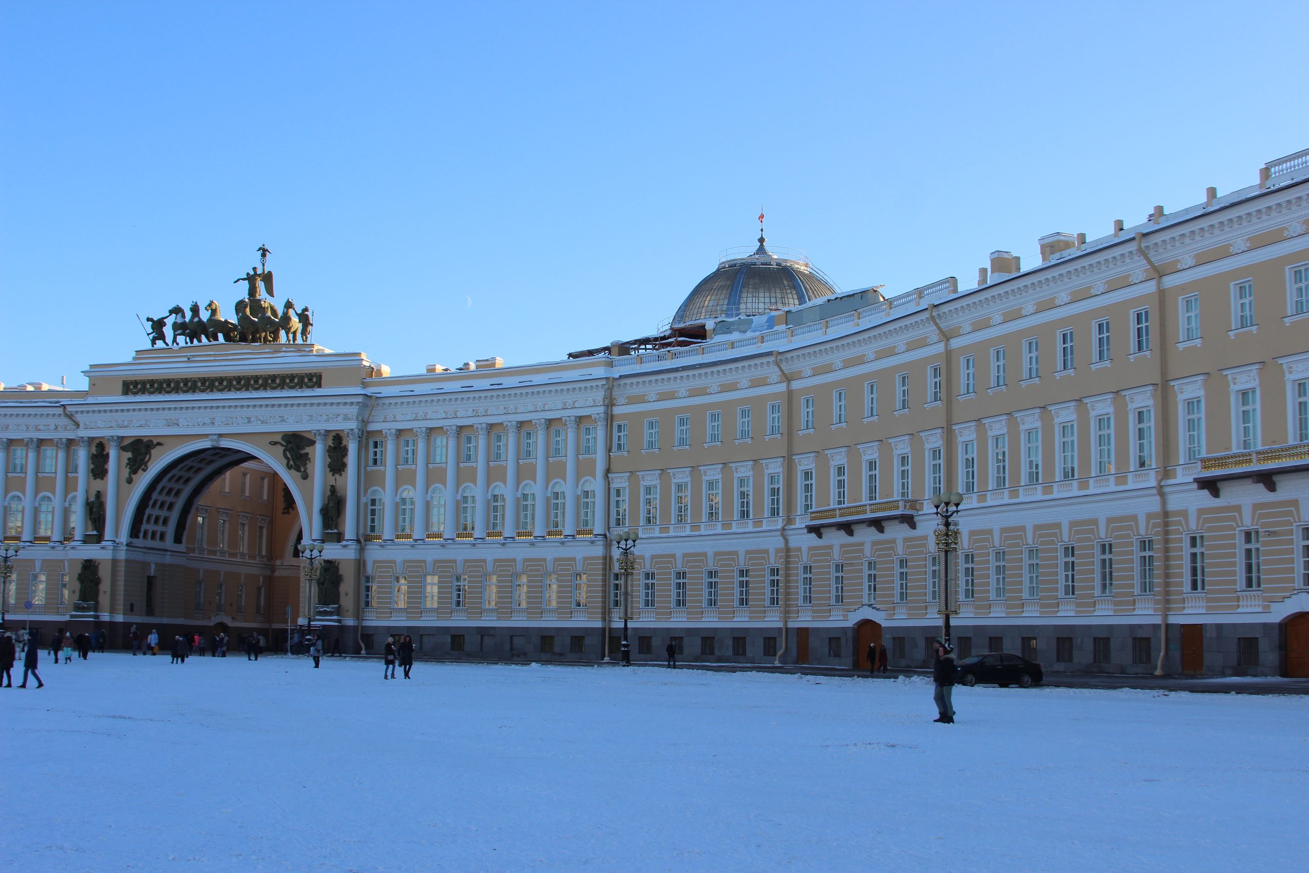 dvorzovaya-plochad-Saint-Peterburg-12