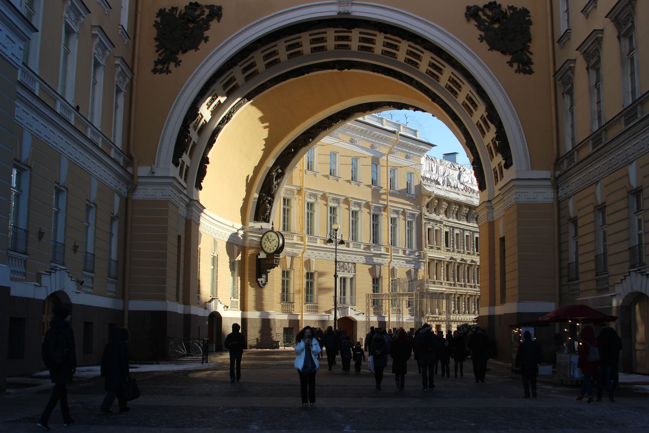dvorzovaya-plochad-Saint-Peterburg-1