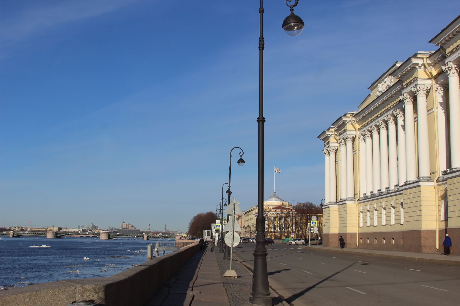 senatskaya-plochad-8